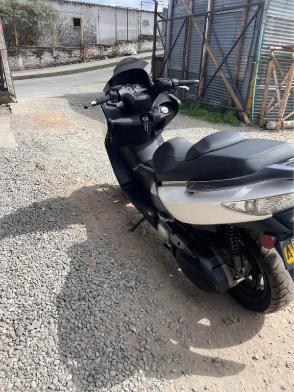 Vendo xciting 500 modelo 2010