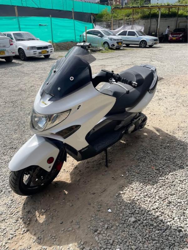 Vendo xciting 500 modelo 2010